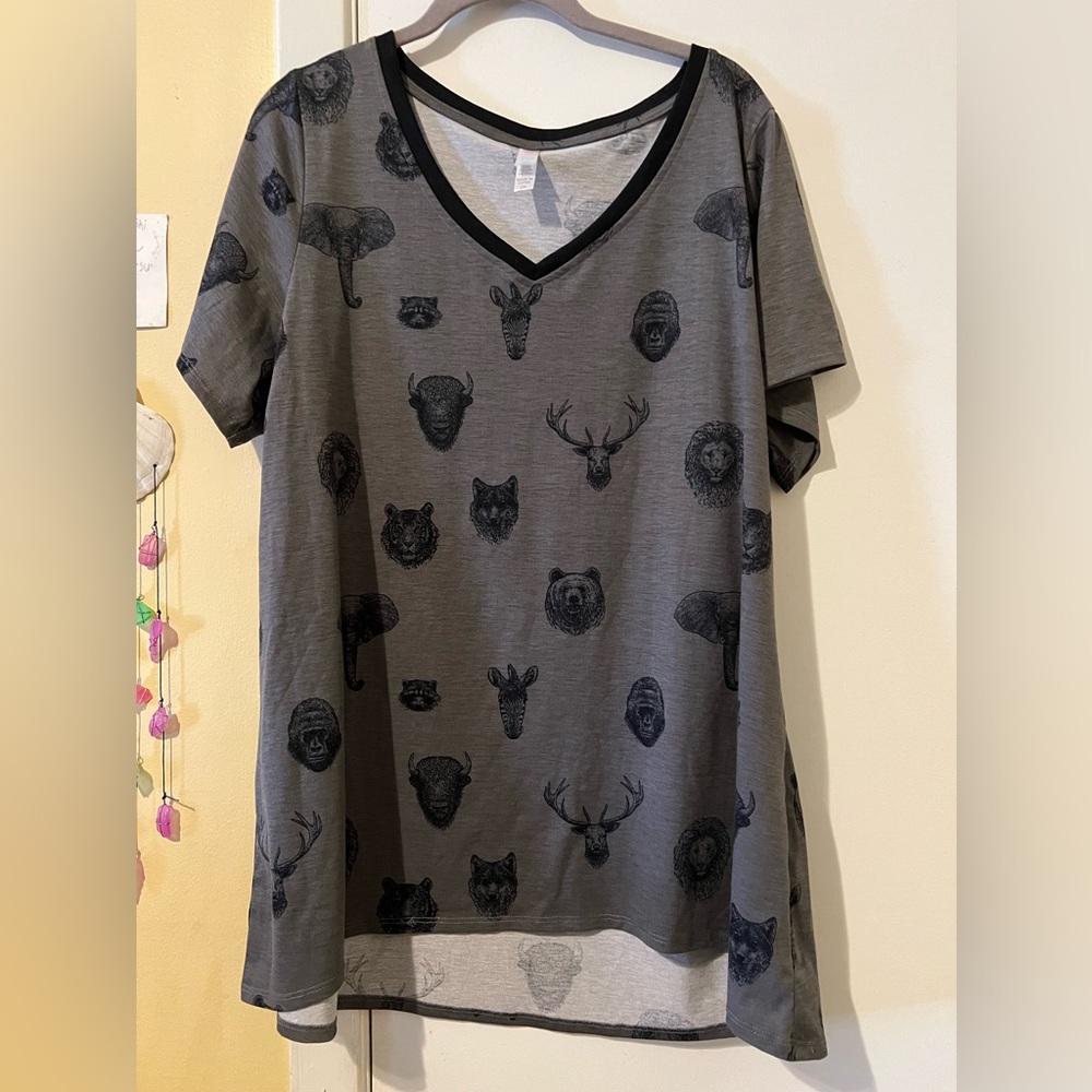 Lularoe Animal Print Christy Tee 2XL